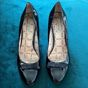 Jones New York Black Patent Leather Heels Size 7.5
